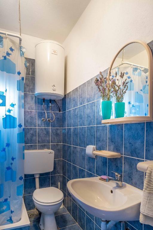 Silver Beach Apartments Vis Room photo