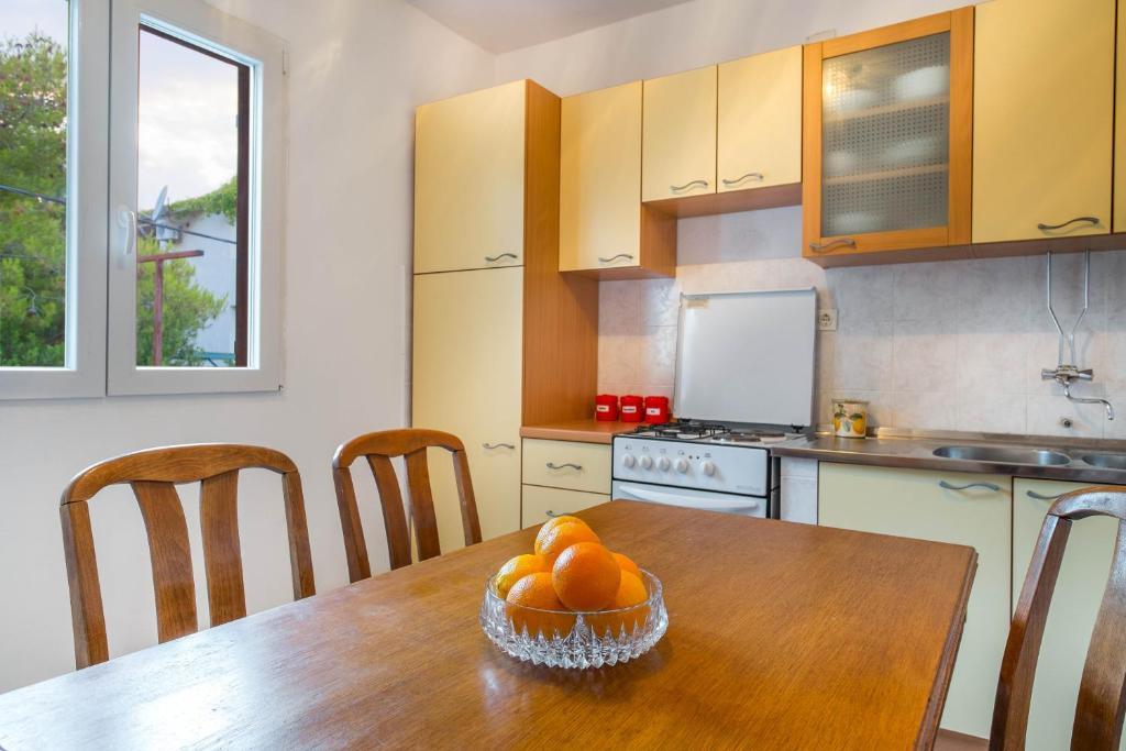 Silver Beach Apartments Vis Room photo